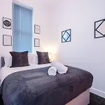 Charming Apartments - Rocky Ln Chambers Flat 4