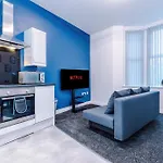 Charming Apartments - Rocky Ln Chambers Flat 4